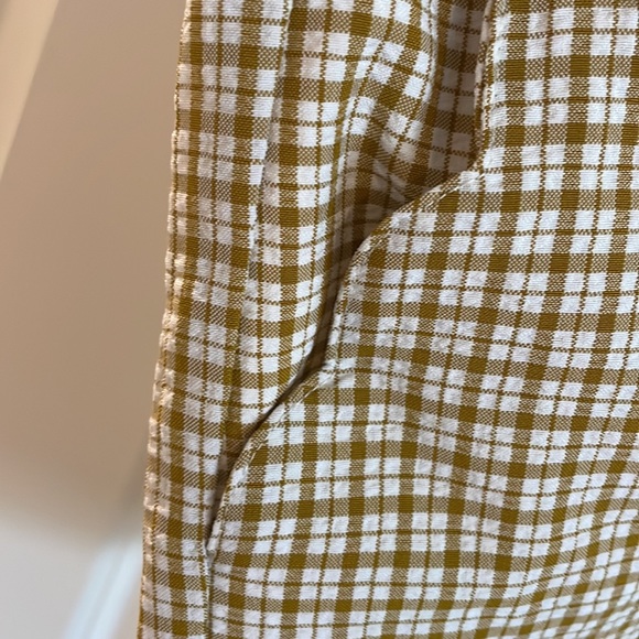 Shorts - Picture 3 of 3